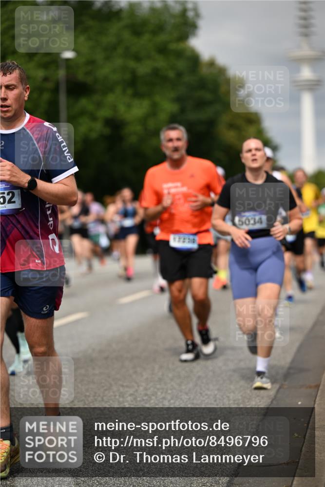 29.06.2025 - hella hamburg halbmarathon Dr. Thomas Lammeyer http://msf.ph/oto/8496796 29.06.2025 10:23:26 Kennedybrücke 1159, 1160, 1325, 1332, 1349, 1708, 1718, 1755, 2017, 2311, 2589, 2703, 2781, 2812, 2895, 3026, 3105, 3118, 3529, 4108, 4110, 4722, 5034, 5080, 5098, 5323, 5449, 6249, 6270, 6542, 6736, 7051, 7143, 7252, 7566, 7844, 8575, 8761, 9252, 9270, 9272, 9652, 9856, 10124, 10129, 10540, 11081 meine-sportfotos.de