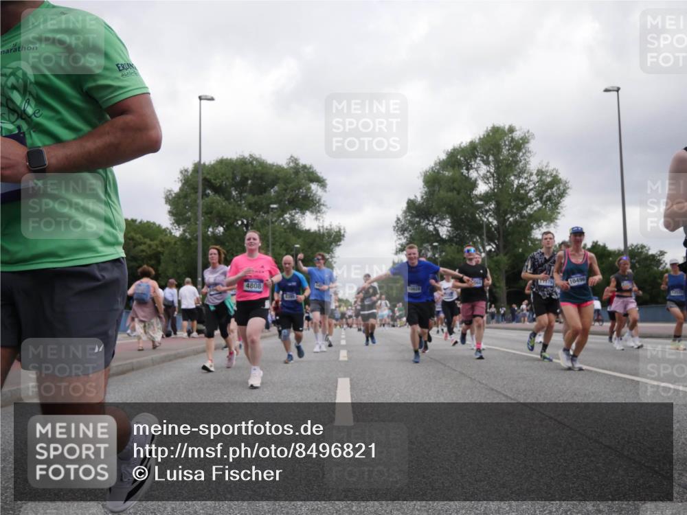 29.06.2025 - hella hamburg halbmarathon Luisa Fischer http://msf.ph/oto/8496821 29.06.2025 10:55:34 Kennedybrücke 4808, 10928, 1375, 10496, 1978, 3140, 4273, 4815, 5291, 6406, 6885, 6961, 6985, 8194, 8196, 8672, 9068, 9070, 9730, 10296, 10342, 10496 meine-sportfotos.de
