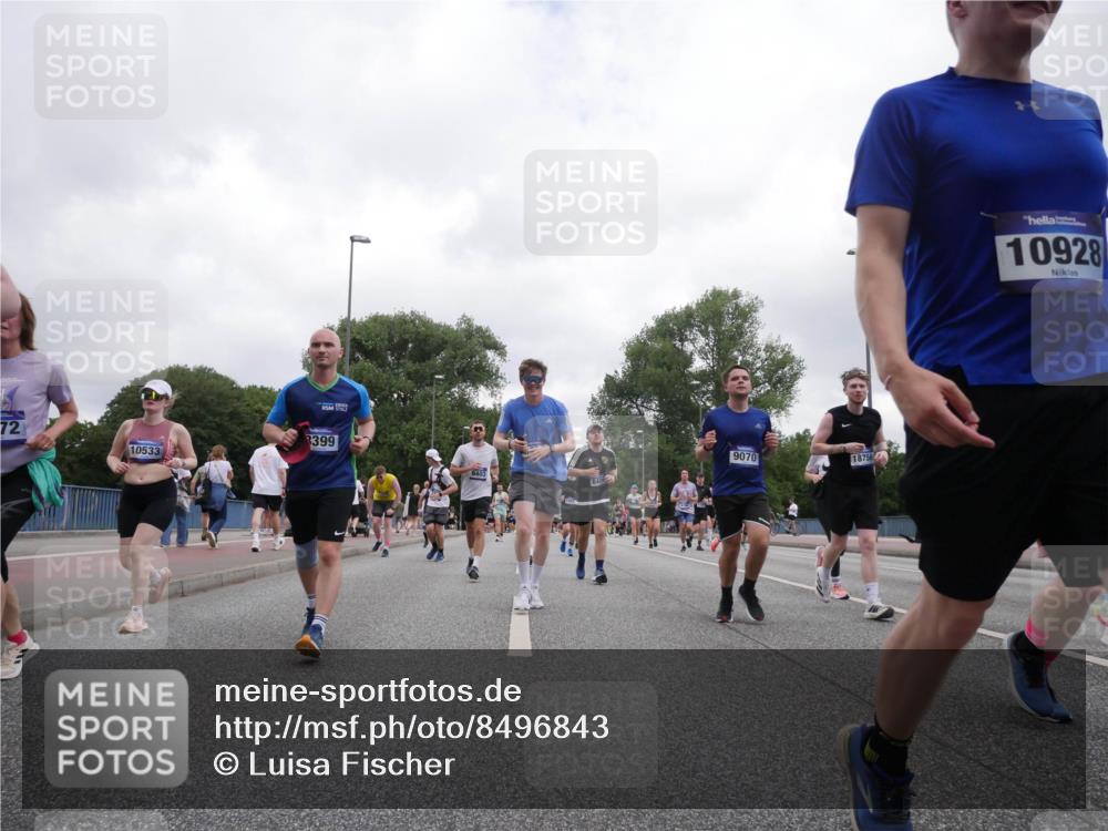 29.06.2025 - hella hamburg halbmarathon Luisa Fischer http://msf.ph/oto/8496843 29.06.2025 10:55:37 Kennedybrücke 72, 10533, 399, 6403, 9070, 18756, 10928, 1978, 3140, 4273, 4815, 6406, 6885, 6985, 7737, 8194, 8196, 8672, 9068, 9070, 9730, 10296, 10342, 10496 meine-sportfotos.de