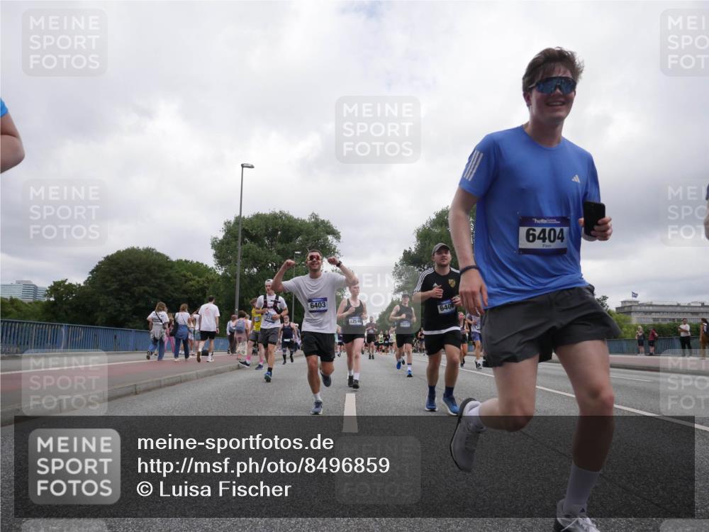 29.06.2025 - hella hamburg halbmarathon Luisa Fischer http://msf.ph/oto/8496859 29.06.2025 10:55:38 Kennedybrücke 6403, 12546, 6406, 6404, 1978, 3140, 4273, 4815, 6406, 6985, 7737, 8194, 8196, 8672, 9068, 9070, 9730, 10296, 10342, 10496 meine-sportfotos.de
