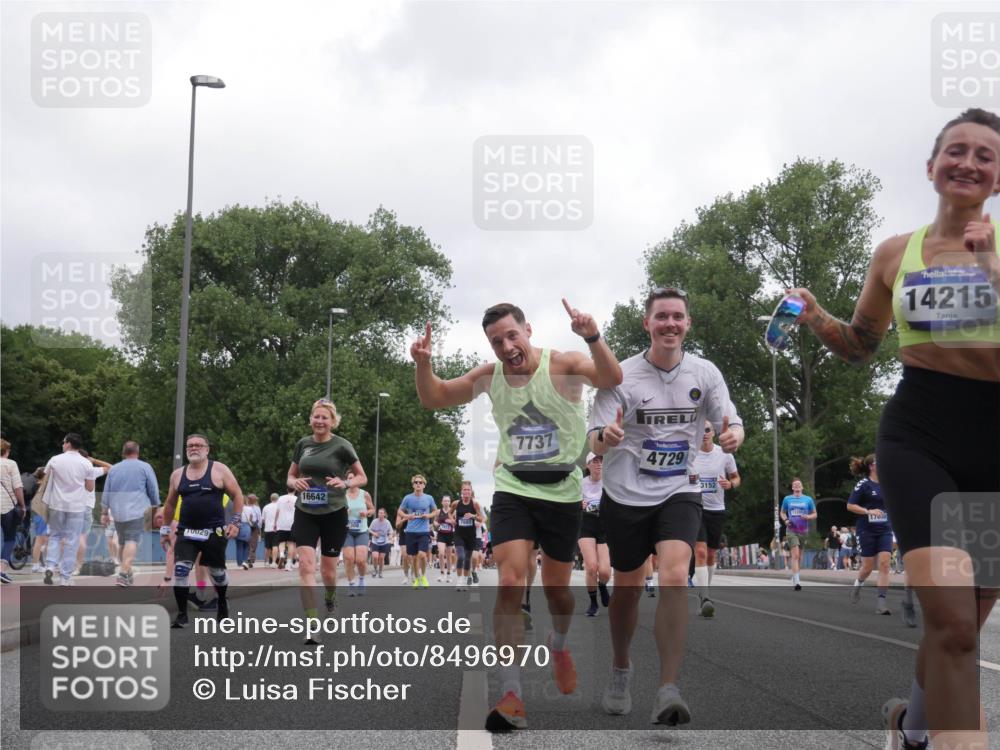 29.06.2025 - hella hamburg halbmarathon Luisa Fischer http://msf.ph/oto/8496970 29.06.2025 10:55:49 Kennedybrücke 10029, 16642, 7737, 4729, 3152, 17630, 14215, 1369, 2308, 2593, 3645, 5262, 6671, 7682, 7737, 8250, 8251, 10634, 10693 meine-sportfotos.de