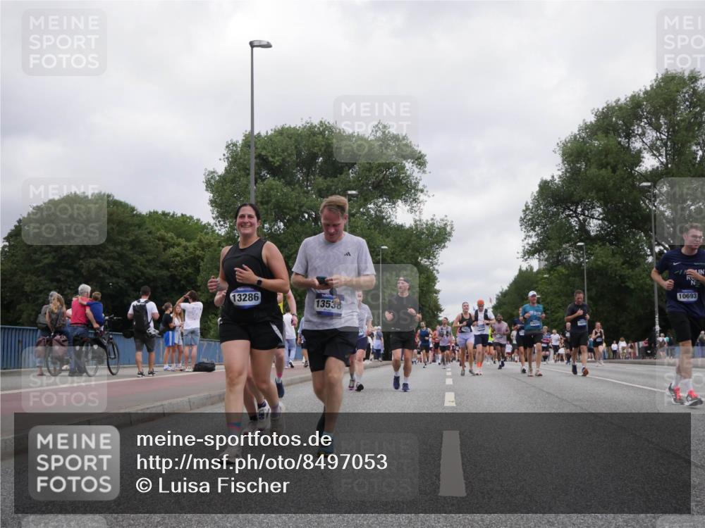 29.06.2025 - hella hamburg halbmarathon Luisa Fischer http://msf.ph/oto/8497053 29.06.2025 10:55:56 Kennedybrücke 13286, 13538, 16053, 10693, 2308, 2593, 3787, 8250, 8251, 10600, 10634, 10693, 10884 meine-sportfotos.de
