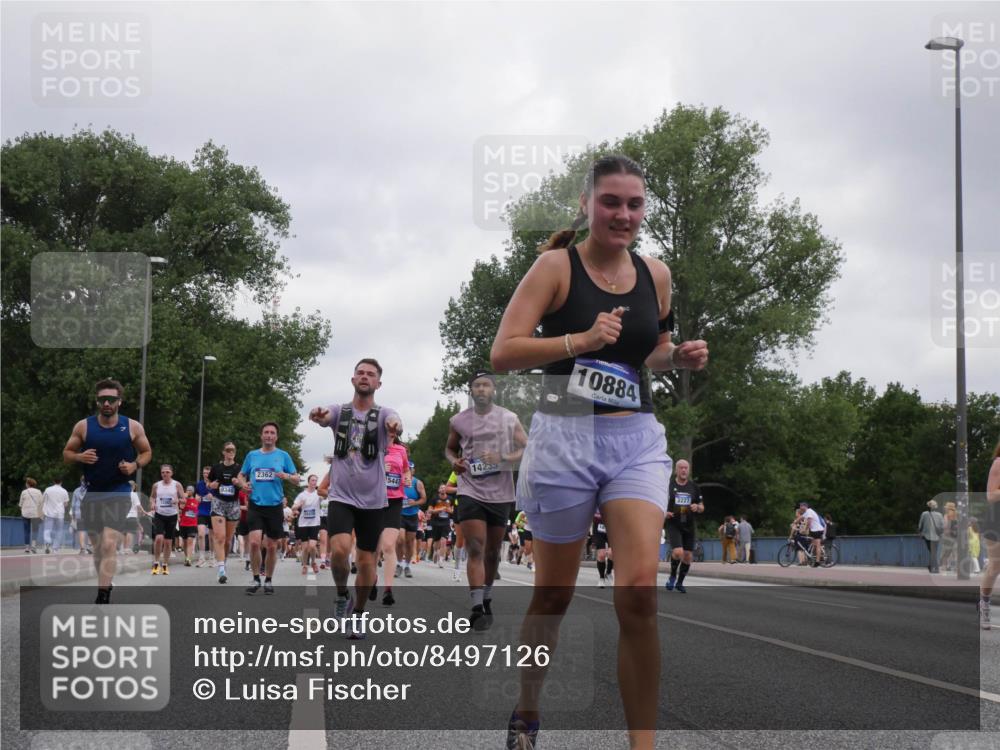 29.06.2025 - hella hamburg halbmarathon Luisa Fischer http://msf.ph/oto/8497126 29.06.2025 10:56:03 Kennedybrücke 19340, 2362, 15439, 14235, 10884, 3227, 2988, 3227, 3787, 6135, 7735, 7871, 9340, 10600, 10884 meine-sportfotos.de