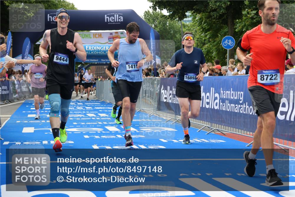 29.06.2025 - hella hamburg halbmarathon Strokosch-Dieckow http://msf.ph/oto/8497148 29.06.2025 10:44:16 Ziel 1220, 1413, 1415, 1902, 4999, 5231, 5275, 5884, 7005, 7191, 8722, 9444, 12159, 12528, 14686, 14687, 15225, 15280, 16301, 16316, 16547, 16803, 16893, 17748, 18691 meine-sportfotos.de