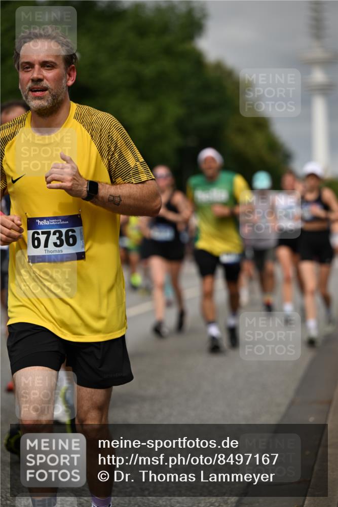 29.06.2025 - hella hamburg halbmarathon Dr. Thomas Lammeyer http://msf.ph/oto/8497167 29.06.2025 10:23:33 Kennedybrücke 1159, 1160, 1325, 1332, 1708, 1718, 1755, 2017, 2589, 2703, 2812, 2895, 3105, 3118, 4108, 4110, 4170, 4722, 5034, 5080, 5098, 5178, 5449, 6249, 6270, 6542, 6736, 7143, 7252, 8537, 8575, 8761, 8778, 9252, 9270, 9272, 9856, 10124, 10129, 10540, 10966, 11081 meine-sportfotos.de