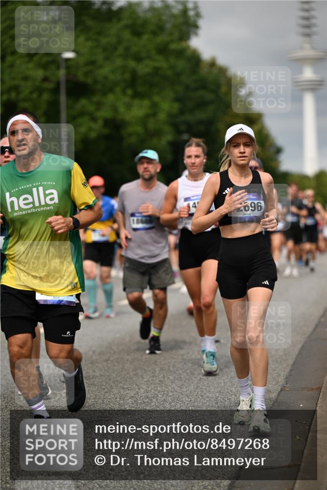 29.06.2025 - hella hamburg halbmarathon Dr. Thomas Lammeyer http://msf.ph/oto/8497268 29.06.2025 10:23:35 Kennedybrücke 1159, 1160, 1325, 1332, 1708, 1718, 1755, 2017, 2405, 2589, 2703, 2795, 2812, 2895, 2993, 2995, 3105, 3118, 3446, 4108, 4110, 4170, 4722, 5034, 5080, 5178, 5449, 6249, 6270, 6542, 6736, 7143, 7249, 7252, 8427, 8537, 8761, 8778, 9252, 9270, 9272, 9856, 10124, 10129, 10540, 10966, 11081 meine-sportfotos.de