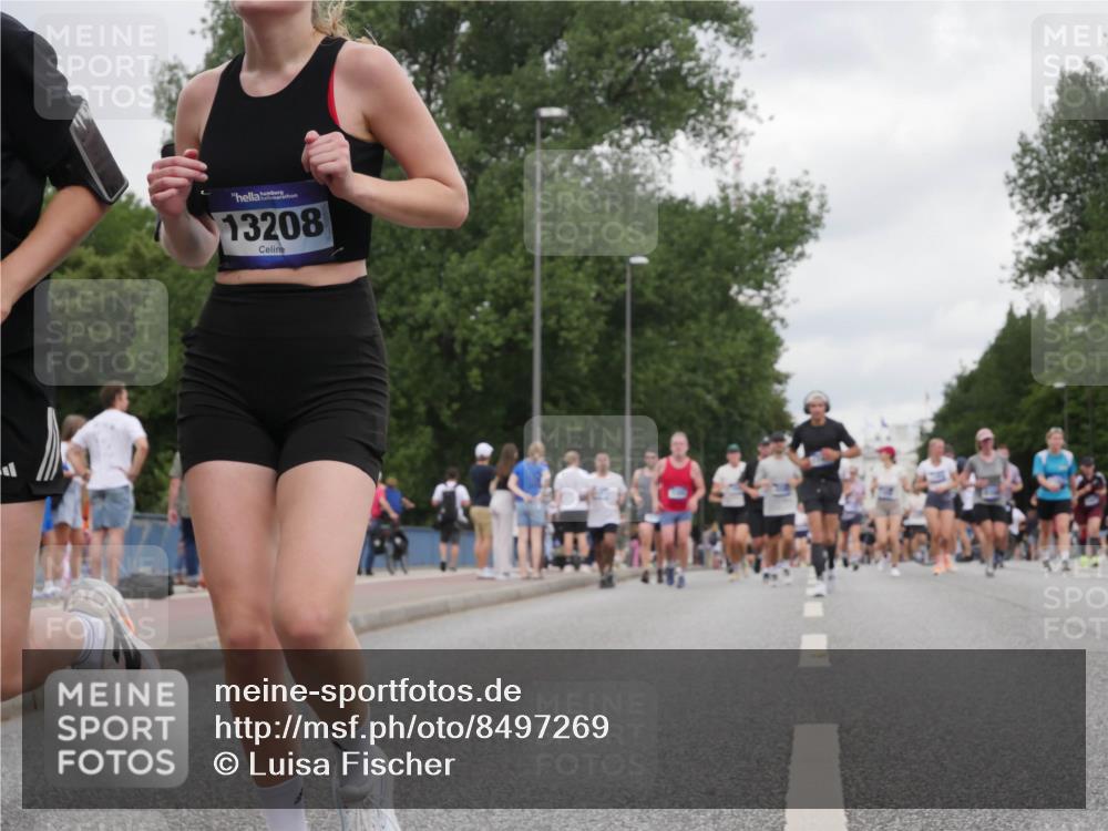 29.06.2025 - hella hamburg halbmarathon Luisa Fischer http://msf.ph/oto/8497269 29.06.2025 10:56:23 Kennedybrücke 13208, 4595, 7690, 9368, 10080, 10568, 10879 meine-sportfotos.de