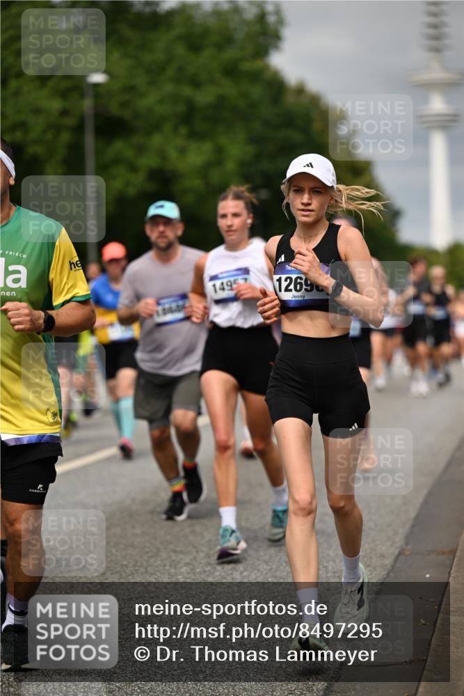 29.06.2025 - hella hamburg halbmarathon Dr. Thomas Lammeyer http://msf.ph/oto/8497295 29.06.2025 10:23:36 Kennedybrücke 1159, 1160, 1325, 1332, 1708, 1755, 2017, 2405, 2589, 2703, 2795, 2812, 2895, 2993, 2995, 3105, 3118, 3446, 4108, 4110, 4170, 4722, 5034, 5080, 5178, 5397, 5429, 5449, 6249, 6270, 6542, 6736, 7143, 7249, 7252, 8427, 8537, 8761, 8778, 9252, 9270, 9272, 9856, 10124, 10129, 10540, 10966, 11081 meine-sportfotos.de