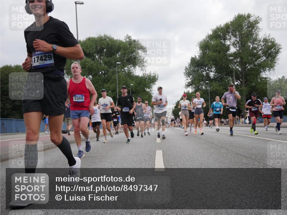29.06.2025 - hella hamburg halbmarathon Luisa Fischer http://msf.ph/oto/8497347 29.06.2025 10:56:30 Kennedybrücke 17429, 5360, 12994, 11489, 10661, 1974, 14977, 13677, 4595, 7039, 9368, 10490 meine-sportfotos.de
