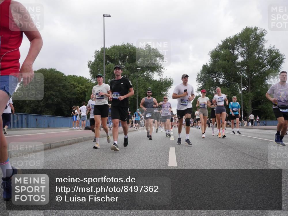 29.06.2025 - hella hamburg halbmarathon Luisa Fischer http://msf.ph/oto/8497362 29.06.2025 10:56:32 Kennedybrücke 1822, 18568, 12994, 18106, 11520, 11489, 11974, 10661, 11268, 18993, 2291, 4595, 7039, 9368, 10490 meine-sportfotos.de