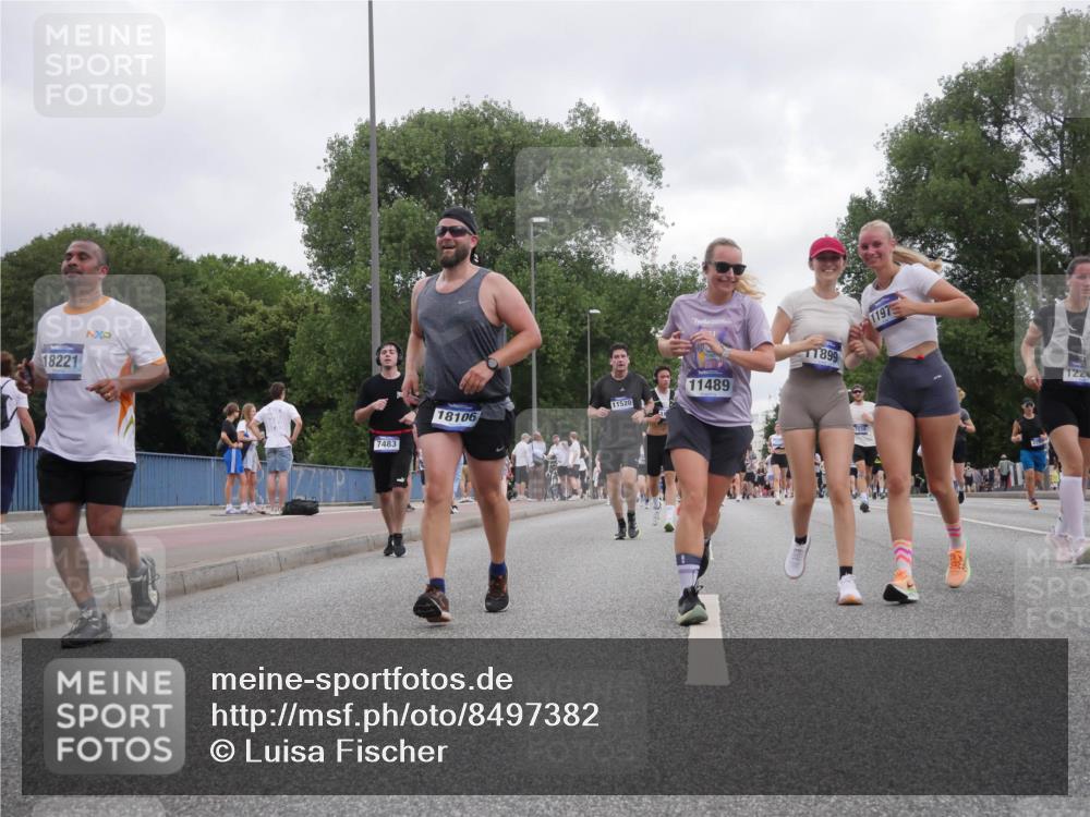 29.06.2025 - hella hamburg halbmarathon Luisa Fischer http://msf.ph/oto/8497382 29.06.2025 10:56:34 Kennedybrücke 18221, 11520, 18106, 7483, 11489, 899, 7039, 1197, 1224, 2291, 7039, 9368, 10490 meine-sportfotos.de