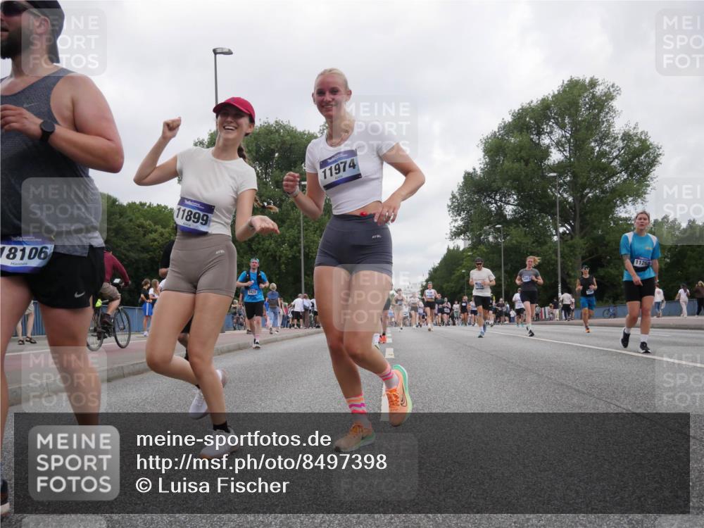 29.06.2025 - hella hamburg halbmarathon Luisa Fischer http://msf.ph/oto/8497398 29.06.2025 10:56:35 Kennedybrücke 18106, 11899, 5428, 11974, 11268, 2291, 7039, 7890, 9368, 10490 meine-sportfotos.de