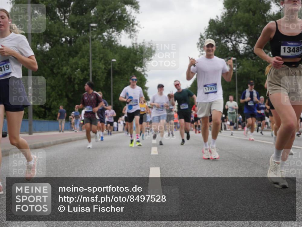 29.06.2025 - hella hamburg halbmarathon Luisa Fischer http://msf.ph/oto/8497528 29.06.2025 10:56:44 Kennedybrücke 419, 17012, 13489, 1753, 2291, 5562, 6041, 6044, 7611, 7890, 8212, 8414, 8515, 9103, 9545 meine-sportfotos.de