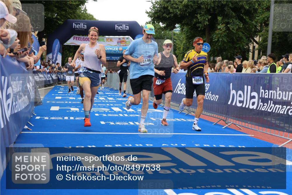 29.06.2025 - hella hamburg halbmarathon Strokosch-Dieckow http://msf.ph/oto/8497538 29.06.2025 10:54:28 Ziel 1442, 2474, 3426, 3794, 4635, 4868, 5259, 6511, 6512, 7129, 8772, 8798, 10040, 10368, 10376, 11009, 11797, 11799, 12321, 12362, 12607, 15146, 16327, 19067 meine-sportfotos.de