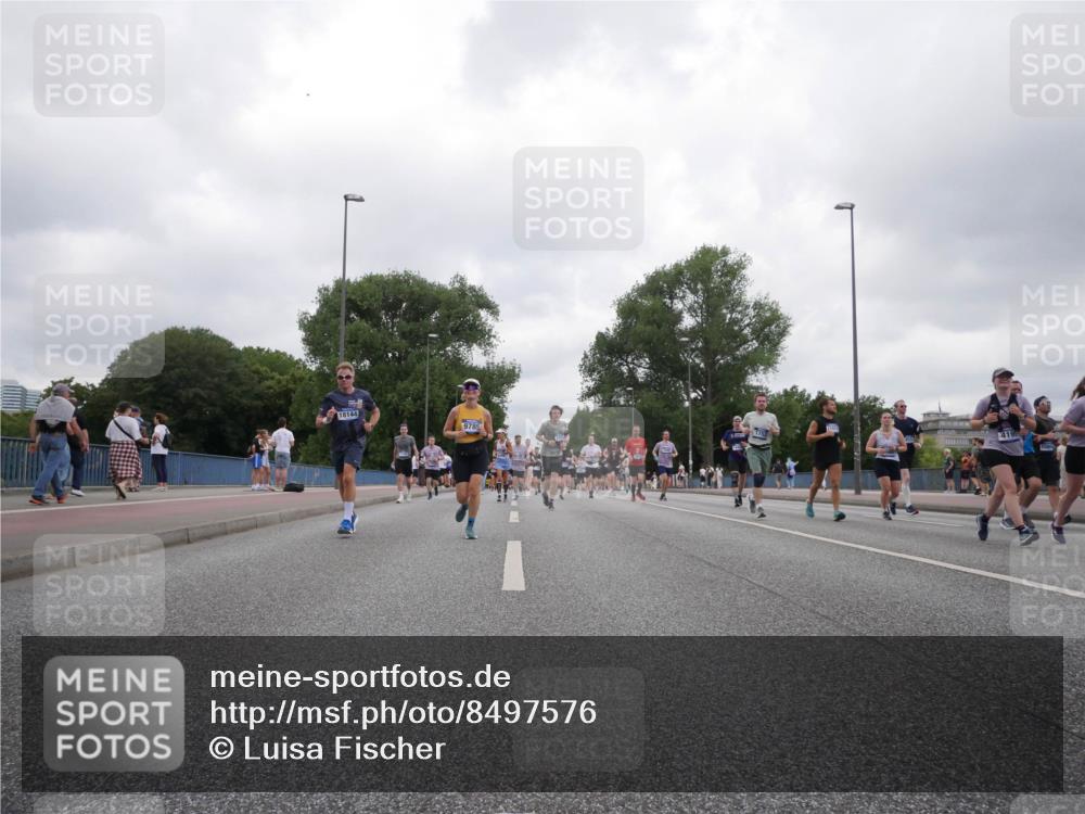 29.06.2025 - hella hamburg halbmarathon Luisa Fischer http://msf.ph/oto/8497576 29.06.2025 10:56:48 Kennedybrücke 18144, 1753, 4195, 1753, 5562, 6041, 6044, 6913, 7611, 7890, 8212, 8414, 8515, 9103, 9545, 9685 meine-sportfotos.de