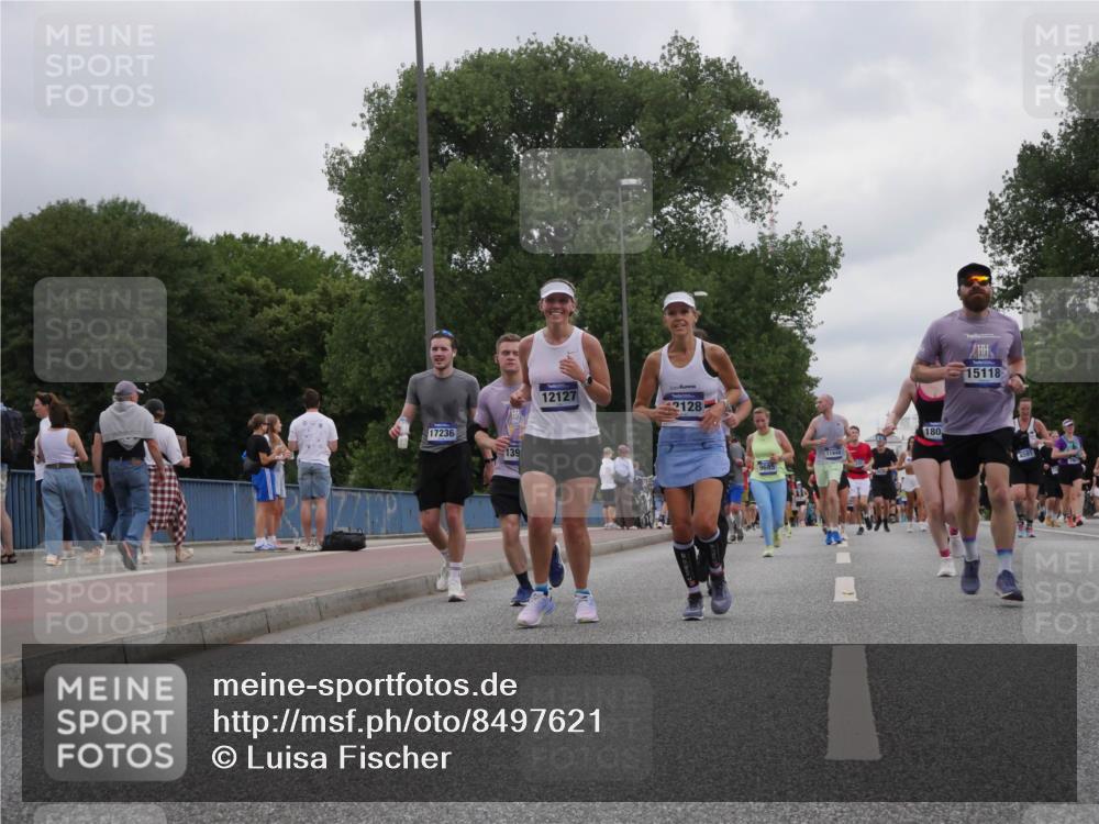 29.06.2025 - hella hamburg halbmarathon Luisa Fischer http://msf.ph/oto/8497621 29.06.2025 10:56:52 Kennedybrücke 17236, 139, 12127, 2128, 11948, 180, 15118, 1753, 3226, 4591, 5562, 6913, 7611, 8212, 8515, 8906, 9103, 9545, 9685 meine-sportfotos.de