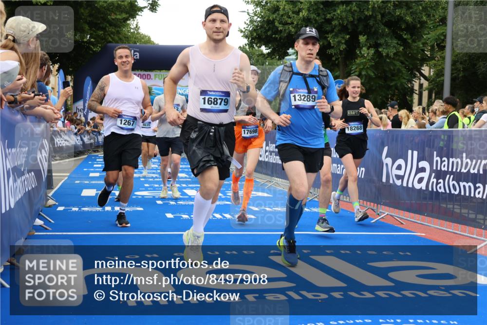 29.06.2025 - hella hamburg halbmarathon Strokosch-Dieckow http://msf.ph/oto/8497908 29.06.2025 10:54:20 Ziel 1267, 1442, 3103, 3177, 3426, 3861, 4635, 4868, 6082, 6084, 6511, 6512, 7129, 7274, 8223, 8772, 11009, 11430, 12321, 12362, 13033, 13289, 13803, 15946, 16327, 16527, 16574, 16750, 16879, 17087, 17698, 18268, 19067 meine-sportfotos.de