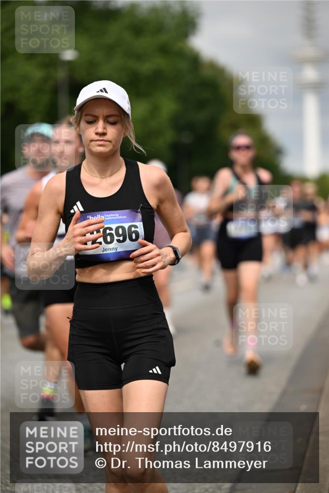 29.06.2025 - hella hamburg halbmarathon Dr. Thomas Lammeyer http://msf.ph/oto/8497916 29.06.2025 10:23:37 Kennedybrücke 1159, 1160, 1325, 1332, 1708, 1755, 2017, 2405, 2589, 2703, 2795, 2812, 2895, 2918, 2993, 2995, 3105, 3118, 3446, 4108, 4110, 4170, 4722, 5034, 5080, 5178, 5397, 5429, 5449, 6249, 6270, 6542, 6736, 7143, 7248, 7249, 7252, 7836, 8427, 8537, 8761, 8778, 9252, 9270, 9272, 9856, 10124, 10129, 10540, 10594, 10966 meine-sportfotos.de