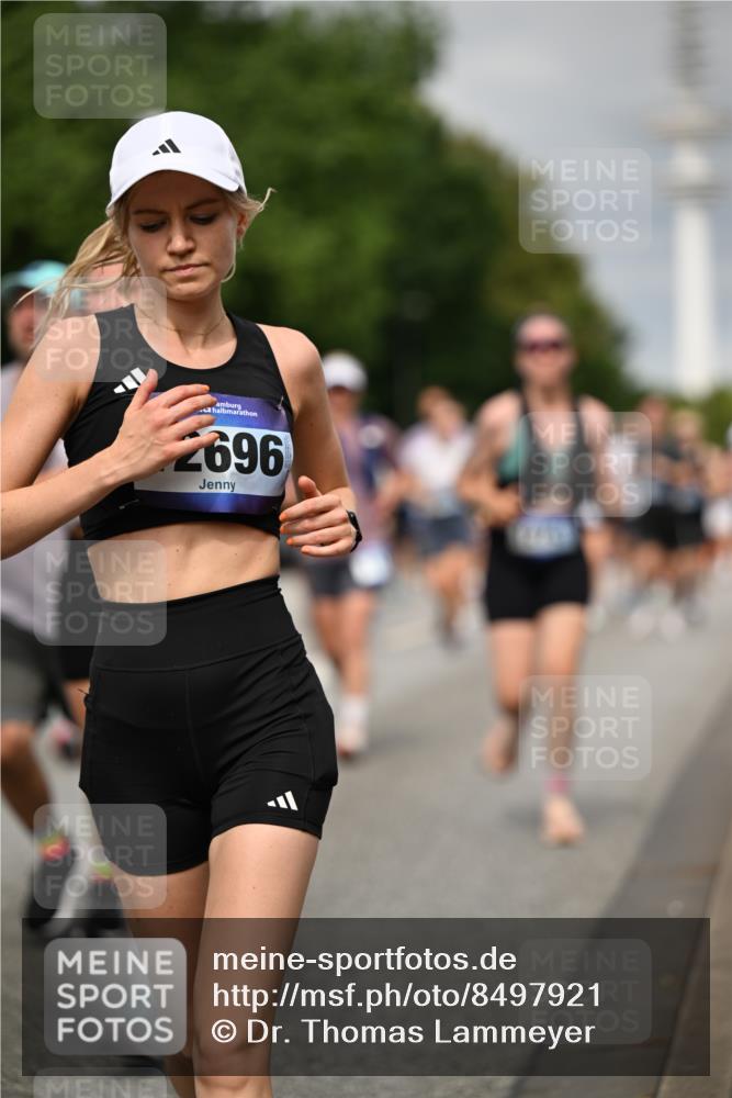 29.06.2025 - hella hamburg halbmarathon Dr. Thomas Lammeyer http://msf.ph/oto/8497921 29.06.2025 10:23:37 Kennedybrücke 1159, 1160, 1325, 1332, 1708, 1755, 2017, 2405, 2589, 2703, 2795, 2812, 2895, 2918, 2993, 2995, 3105, 3118, 3446, 4108, 4110, 4170, 4722, 5034, 5080, 5178, 5397, 5429, 5449, 6249, 6270, 6542, 6736, 7143, 7248, 7249, 7252, 7836, 8427, 8537, 8761, 8778, 9252, 9270, 9272, 9856, 10124, 10129, 10540, 10594, 10966 meine-sportfotos.de