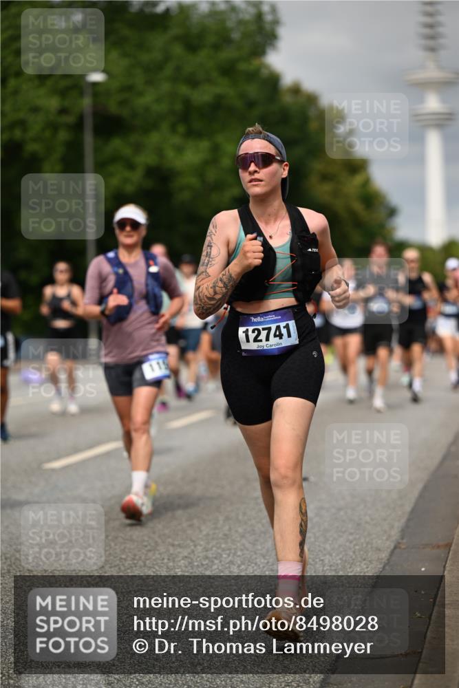 29.06.2025 - hella hamburg halbmarathon Dr. Thomas Lammeyer http://msf.ph/oto/8498028 29.06.2025 10:23:38 Kennedybrücke 1159, 1160, 1325, 1332, 1708, 1755, 2017, 2405, 2589, 2703, 2795, 2812, 2895, 2918, 2993, 2995, 3105, 3118, 3446, 4108, 4110, 4170, 4722, 5080, 5178, 5397, 5429, 5449, 6249, 6270, 6542, 6736, 6939, 7143, 7248, 7249, 7836, 8427, 8537, 8761, 8778, 9252, 9270, 9272, 9856, 10124, 10129, 10540, 10594, 10966, 11247 meine-sportfotos.de