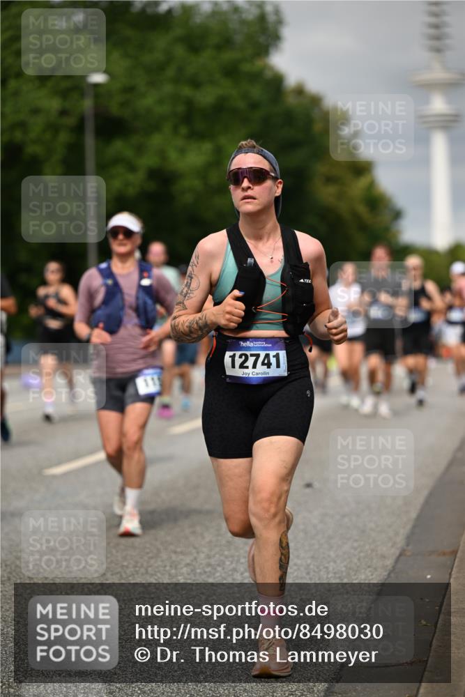 29.06.2025 - hella hamburg halbmarathon Dr. Thomas Lammeyer http://msf.ph/oto/8498030 29.06.2025 10:23:38 Kennedybrücke 1159, 1160, 1325, 1332, 1708, 1755, 2017, 2405, 2589, 2703, 2795, 2812, 2895, 2918, 2993, 2995, 3105, 3118, 3446, 4108, 4110, 4170, 4722, 5080, 5178, 5397, 5429, 5449, 6249, 6270, 6542, 6736, 6939, 7143, 7248, 7249, 7836, 8427, 8537, 8761, 8778, 9252, 9270, 9272, 9856, 10124, 10129, 10540, 10594, 10966, 11247 meine-sportfotos.de