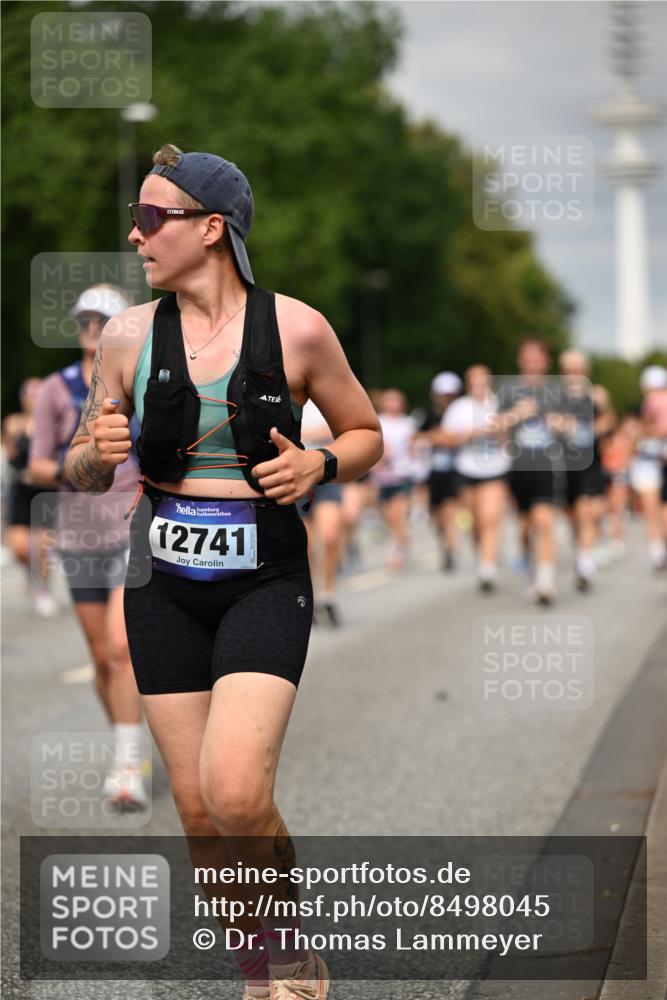 29.06.2025 - hella hamburg halbmarathon Dr. Thomas Lammeyer http://msf.ph/oto/8498045 29.06.2025 10:23:39 Kennedybrücke 1159, 1160, 1325, 1332, 1708, 1755, 2017, 2405, 2589, 2703, 2795, 2812, 2895, 2918, 2993, 2995, 3105, 3118, 3446, 4108, 4110, 4170, 4722, 5080, 5178, 5397, 5429, 5449, 6249, 6270, 6542, 6736, 6939, 7143, 7248, 7249, 7836, 8427, 8537, 8761, 8778, 9252, 9270, 9272, 9856, 10124, 10129, 10540, 10594, 10966, 11247 meine-sportfotos.de