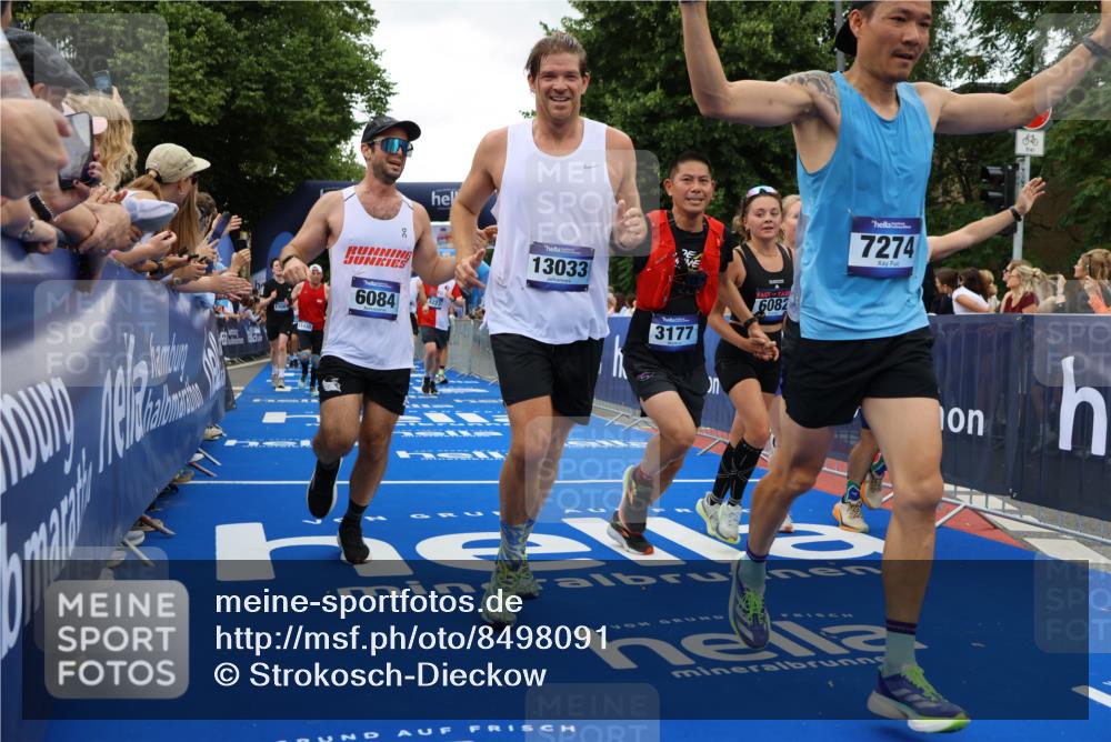 29.06.2025 - hella hamburg halbmarathon Strokosch-Dieckow http://msf.ph/oto/8498091 29.06.2025 10:54:15 Ziel 1267, 1442, 3103, 3177, 3861, 3898, 5638, 6082, 6084, 6443, 6511, 6512, 7274, 8223, 8390, 8772, 9791, 11430, 12213, 13033, 13289, 13794, 13803, 15169, 15524, 15946, 16527, 16574, 16750, 16780, 16879, 17087, 17698, 18268 meine-sportfotos.de