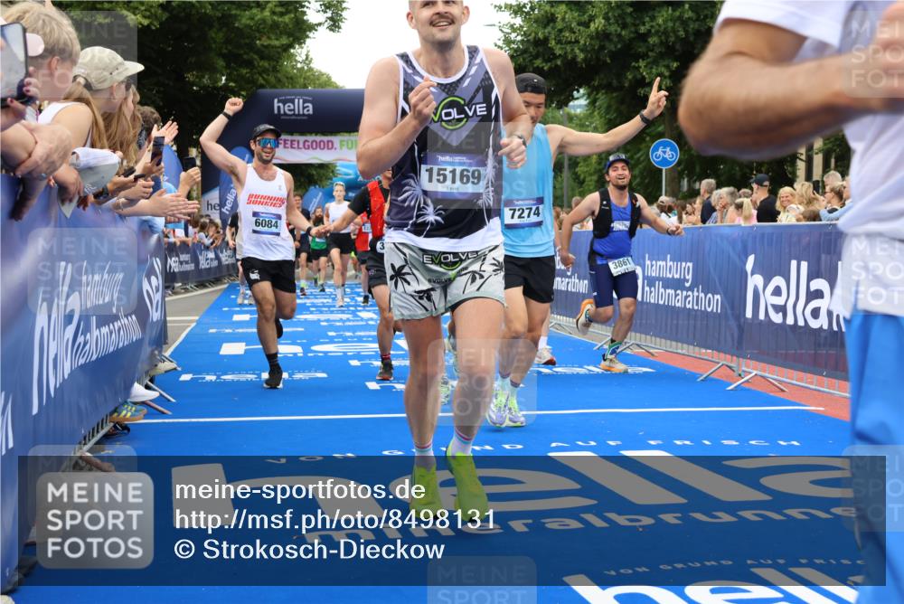 29.06.2025 - hella hamburg halbmarathon Strokosch-Dieckow http://msf.ph/oto/8498131 29.06.2025 10:54:13 Ziel 1267, 3103, 3177, 3861, 3898, 5638, 6082, 6084, 6294, 6443, 6581, 7274, 8223, 8390, 9791, 11430, 12213, 13033, 13289, 13397, 13794, 13803, 15169, 15524, 15946, 16527, 16574, 16750, 16780, 16871, 16879, 17087, 17698, 18268 meine-sportfotos.de