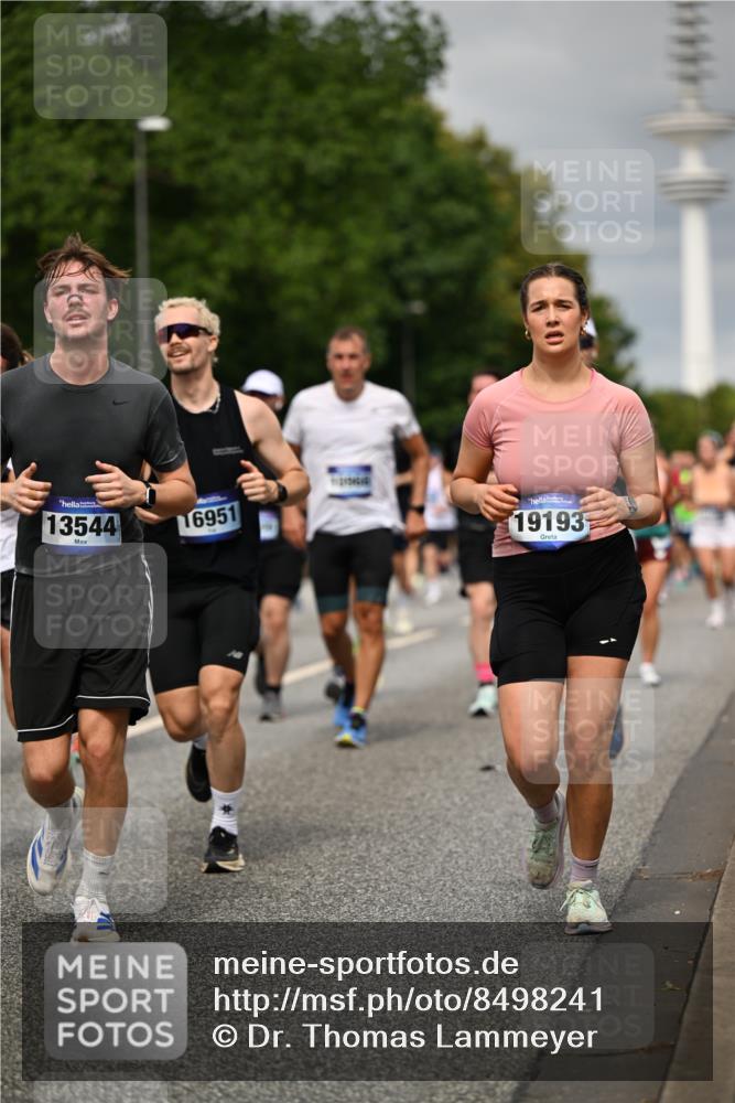 29.06.2025 - hella hamburg halbmarathon Dr. Thomas Lammeyer http://msf.ph/oto/8498241 29.06.2025 10:23:44 Kennedybrücke 1159, 1160, 1325, 1332, 1708, 1755, 2017, 2405, 2703, 2795, 2812, 2918, 2993, 2995, 3446, 3631, 4108, 4110, 4170, 4562, 4570, 4722, 4979, 5080, 5178, 5397, 5429, 5449, 6249, 6542, 6736, 6939, 7143, 7248, 7249, 7836, 8427, 8537, 8761, 8778, 9252, 9270, 9272, 9856, 10124, 10129, 10349, 10540, 10594, 10966, 11247 meine-sportfotos.de