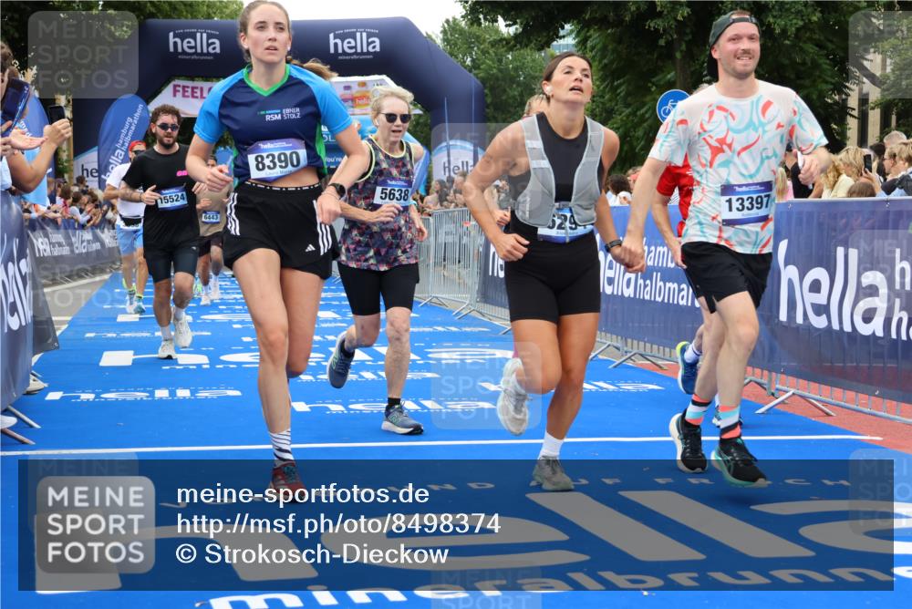 29.06.2025 - hella hamburg halbmarathon Strokosch-Dieckow http://msf.ph/oto/8498374 29.06.2025 10:54:08 Ziel 1410, 3103, 3177, 3208, 3209, 3861, 3898, 5638, 6082, 6084, 6294, 6443, 6581, 7274, 8390, 9032, 9791, 11499, 12213, 12379, 13033, 13397, 13794, 15169, 15524, 16527, 16780, 16871, 17348 meine-sportfotos.de