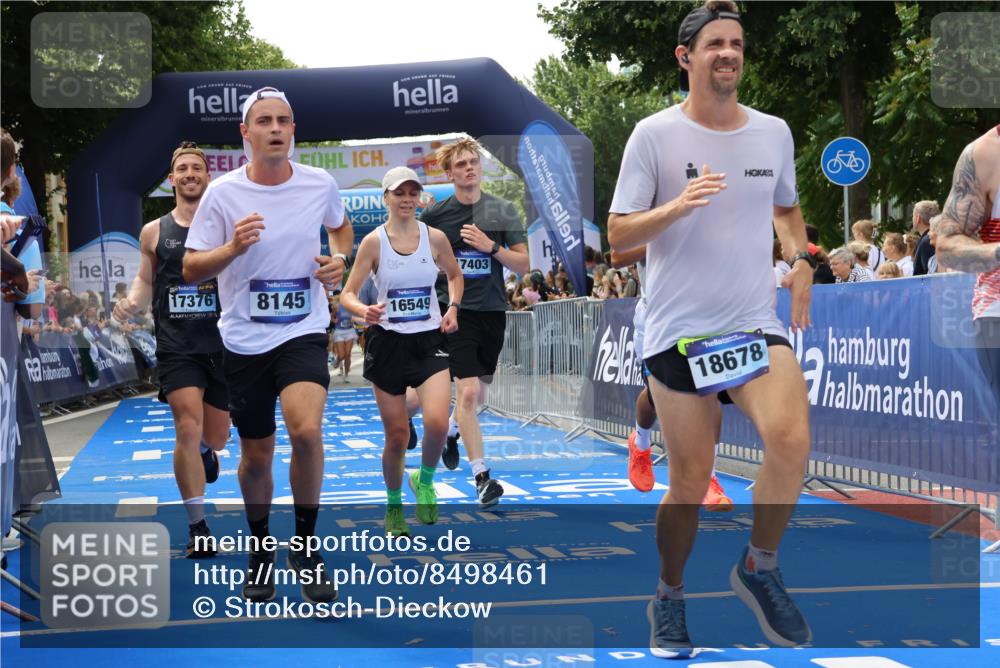 29.06.2025 - hella hamburg halbmarathon Strokosch-Dieckow http://msf.ph/oto/8498461 29.06.2025 10:43:54 Ziel 1558, 3437, 3697, 3907, 4981, 5624, 5692, 6705, 7185, 8063, 8145, 8900, 9043, 9081, 9374, 10493, 10596, 11778, 11809, 12438, 12966, 13897, 14861, 15383, 16549, 17376, 17403, 17516, 18650, 18678 meine-sportfotos.de