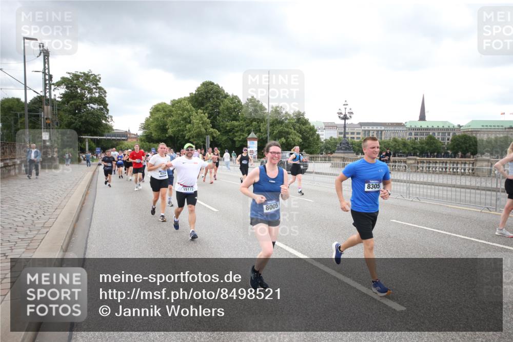 29.06.2025 - hella hamburg halbmarathon Jannik Wohlers http://msf.ph/oto/8498521 29.06.2025 10:55:47 Lombardsbrücke 1738, 1909, 2095, 2793, 3257, 3268, 4083, 4354, 4473, 4836, 5306, 5580, 5757, 5994, 6494, 6968, 7025, 7028, 7616, 8005, 8305, 8517, 9435, 9606, 9838, 9948, 9953, 10640, 10740, 10784, 10987, 11298, 11862, 11863, 12267, 12295, 12296, 12551, 13055, 13395, 13405, 13965, 14142, 14221, 14280, 14281, 15103, 15173, 15272, 15443, 15696, 15699, 16413, 16655, 16960, 17084, 17398, 17649, 17673, 18329, 18349, 19228 meine-sportfotos.de