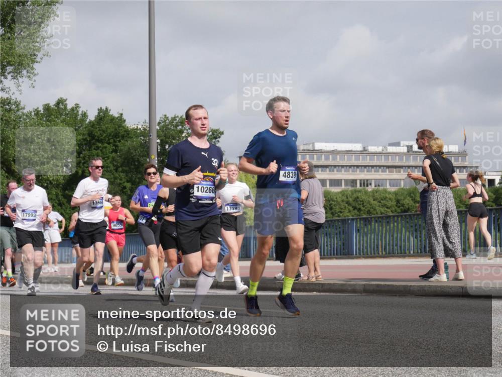 29.06.2025 - hella hamburg halbmarathon Luisa Fischer http://msf.ph/oto/8498696 29.06.2025 10:02:04 Kennedybrücke 17993, 1766, 9655, 10266, 17198, 4839, 1366, 1506, 1715, 1719, 2741, 2911, 4467, 4839, 5391, 5866, 6585, 7129, 7130, 7864, 8154, 9655, 9884, 10266, 10488 meine-sportfotos.de