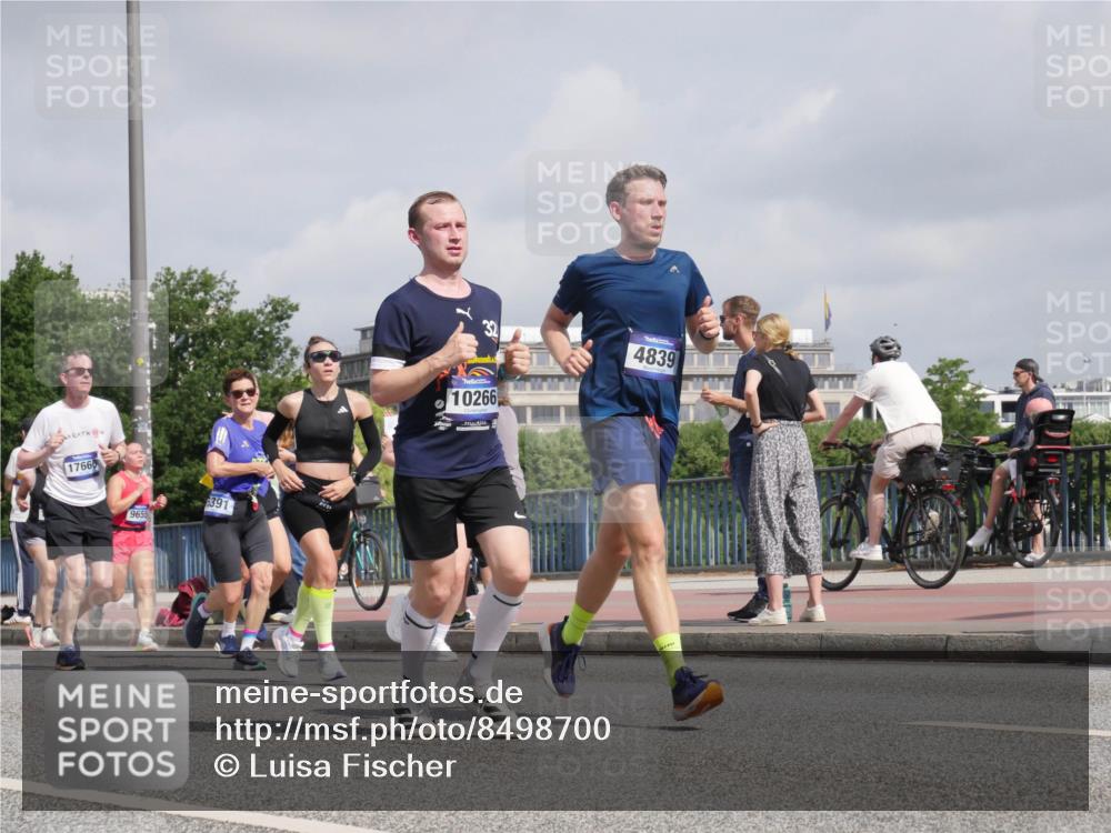 29.06.2025 - hella hamburg halbmarathon Luisa Fischer http://msf.ph/oto/8498700 29.06.2025 10:02:04 Kennedybrücke 17660, 9655, 391, 10266, 4839, 1366, 1506, 1715, 1719, 2741, 2911, 4467, 4839, 5391, 5866, 6585, 7129, 7130, 7864, 8154, 9655, 9884, 10266, 10488 meine-sportfotos.de