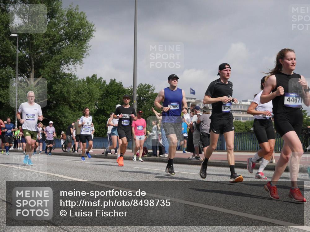 29.06.2025 - hella hamburg halbmarathon Luisa Fischer http://msf.ph/oto/8498735 29.06.2025 10:02:14 Kennedybrücke 12544, 12014, 6416, 4120, 17603, 7395, 4467, 1366, 1506, 2630, 4467, 5457, 5458, 5465, 5866, 6416, 7129, 7130, 7395, 7833, 8509, 9142, 9922 meine-sportfotos.de