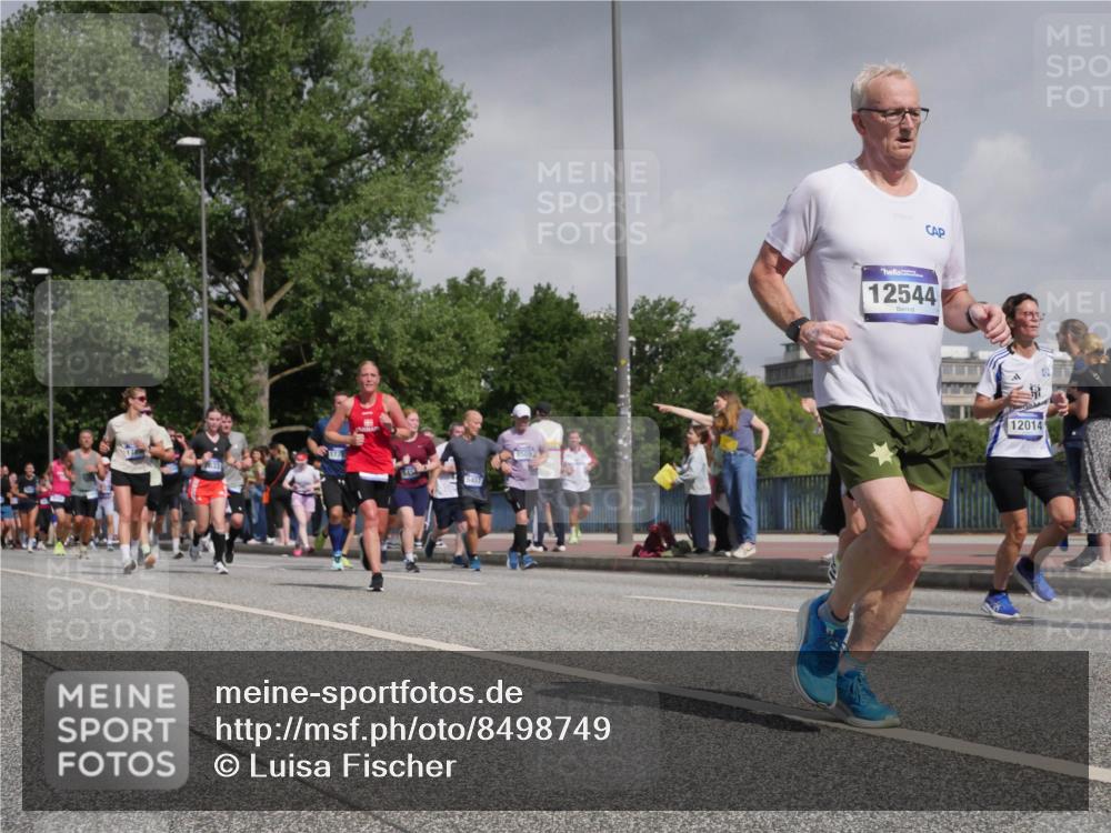 29.06.2025 - hella hamburg halbmarathon Luisa Fischer http://msf.ph/oto/8498749 29.06.2025 10:02:17 Kennedybrücke 6404, 5457, 12544, 12014, 2630, 4120, 4467, 5457, 5458, 5465, 6416, 7395, 7833, 8509, 8542, 8652, 9142, 9903, 9922, 10519 meine-sportfotos.de