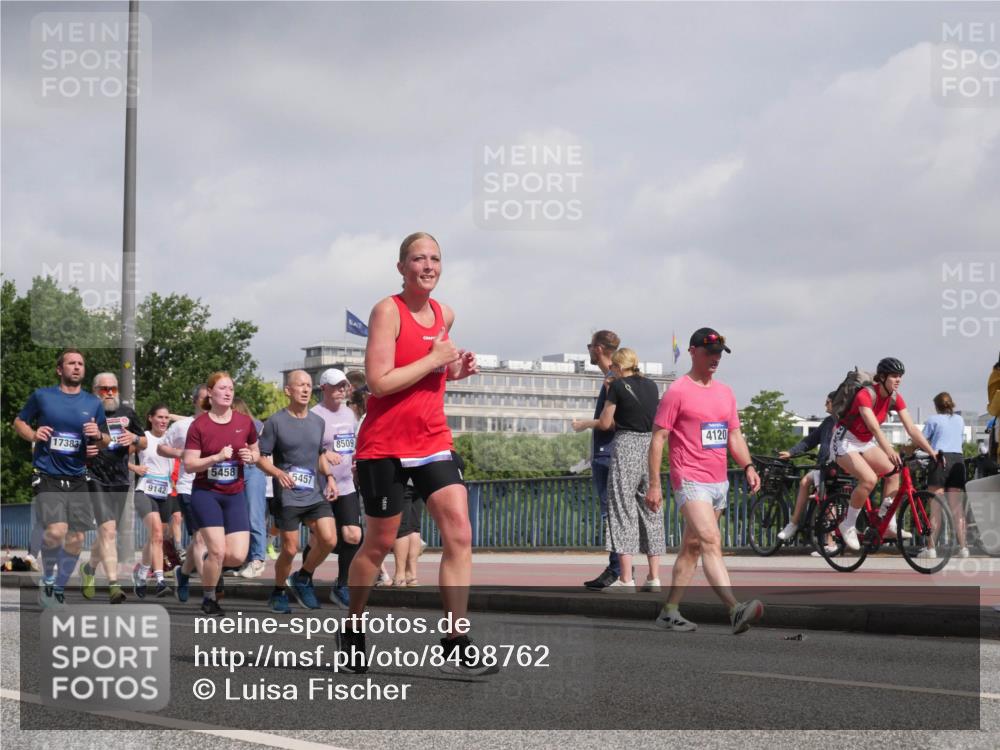 29.06.2025 - hella hamburg halbmarathon Luisa Fischer http://msf.ph/oto/8498762 29.06.2025 10:02:19 Kennedybrücke 17383, 9142, 5458, 5457, 8509, 4120, 1319, 1914, 2630, 4120, 4426, 4837, 5457, 5458, 5465, 6416, 7833, 8509, 8542, 8652, 9142, 9903, 9922, 10519 meine-sportfotos.de