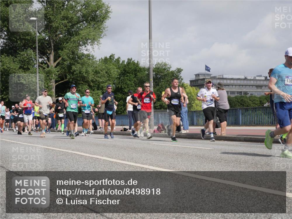 29.06.2025 - hella hamburg halbmarathon Luisa Fischer http://msf.ph/oto/8498918 29.06.2025 10:02:39 Kennedybrücke 3836, 34, 18495, 3279, 17967, 477, 138, 1125, 1642, 1834, 1955, 2676, 2910, 3279, 3668, 3836, 5015, 5134, 5420, 6414, 6415, 6587, 7547, 8285, 8330, 9984, 10093 meine-sportfotos.de