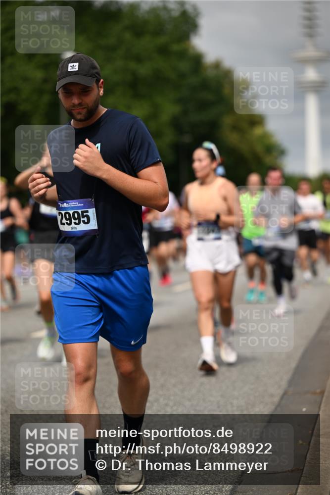 29.06.2025 - hella hamburg halbmarathon Dr. Thomas Lammeyer http://msf.ph/oto/8498922 29.06.2025 10:23:52 Kennedybrücke 1145, 1159, 1160, 1708, 2405, 2703, 2795, 2918, 2993, 2995, 3446, 3631, 4170, 4562, 4570, 4979, 5035, 5178, 5251, 5397, 5429, 5556, 5834, 5878, 6249, 6796, 6797, 6872, 6874, 6939, 7137, 7248, 7249, 7647, 7836, 8427, 8537, 8778, 10349, 10540, 10594, 10966, 11036, 11247 meine-sportfotos.de