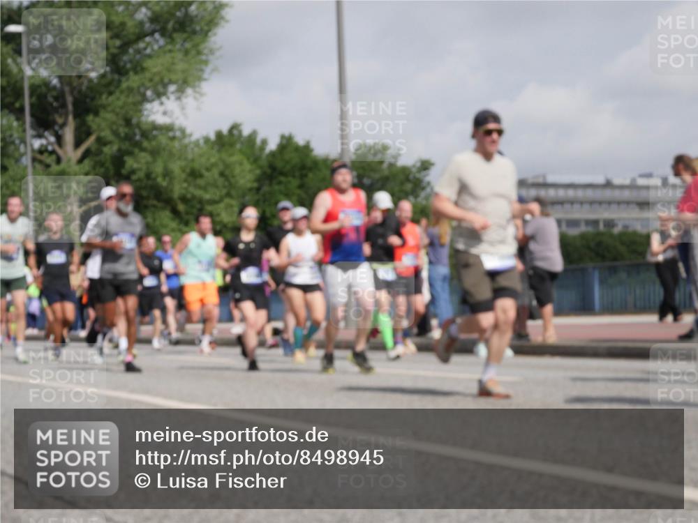 29.06.2025 - hella hamburg halbmarathon Luisa Fischer http://msf.ph/oto/8498945 29.06.2025 10:02:43 Kennedybrücke 1125, 1642, 1834, 1955, 2676, 2910, 3279, 3836, 5015, 5134, 5420, 6414, 6415, 6587, 8223, 8285, 8330, 10093 meine-sportfotos.de