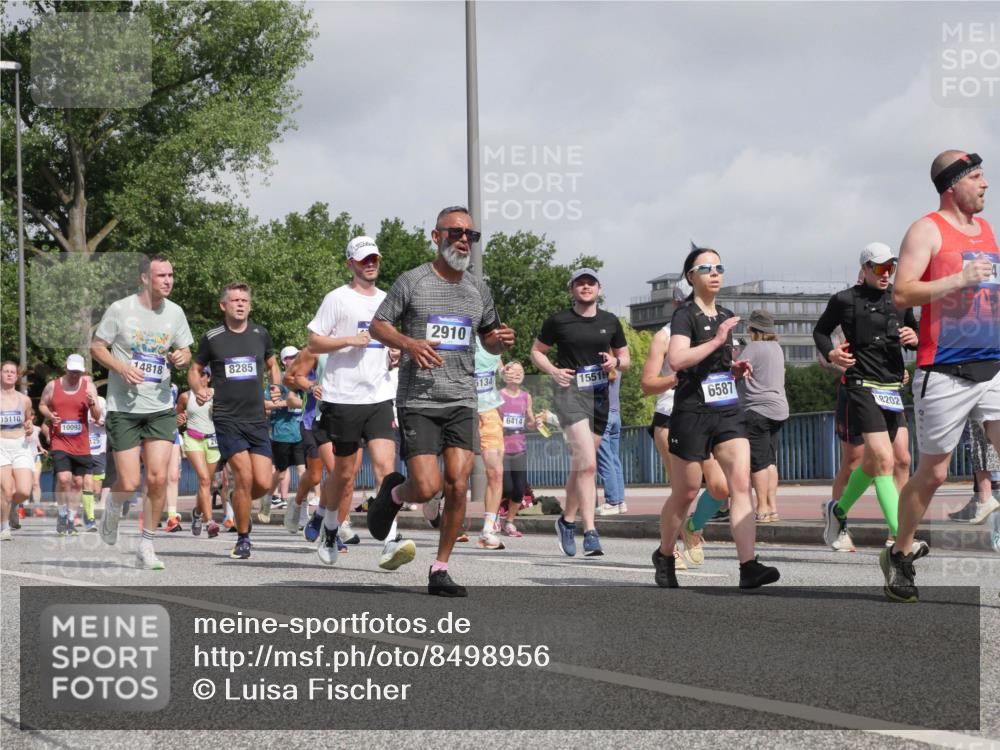 29.06.2025 - hella hamburg halbmarathon Luisa Fischer http://msf.ph/oto/8498956 29.06.2025 10:02:44 Kennedybrücke 14818, 8285, 2910, 15110, 10093, 125, 26, 5134, 6414, 15516, 6587, 18202, 1125, 1642, 1834, 1955, 2676, 2910, 3279, 4231, 5015, 5134, 5420, 6414, 6415, 6587, 8223, 8285, 8330, 10093 meine-sportfotos.de