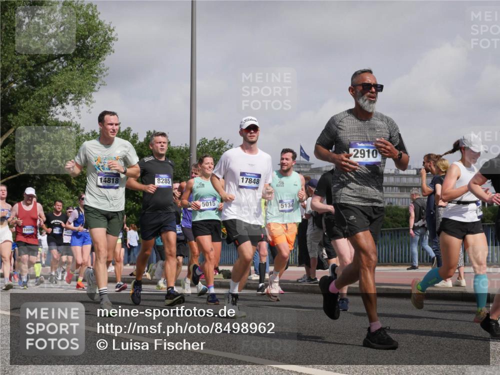 29.06.2025 - hella hamburg halbmarathon Luisa Fischer http://msf.ph/oto/8498962 29.06.2025 10:02:45 Kennedybrücke 10093, 18820, 14818, 8285, 32, 5015, 17848, 5134, 2910, 1125, 1642, 1834, 1955, 2676, 2910, 3279, 4231, 5015, 5134, 5420, 6414, 6415, 6581, 6587, 7786, 8223, 8285, 8330, 8573, 10093 meine-sportfotos.de