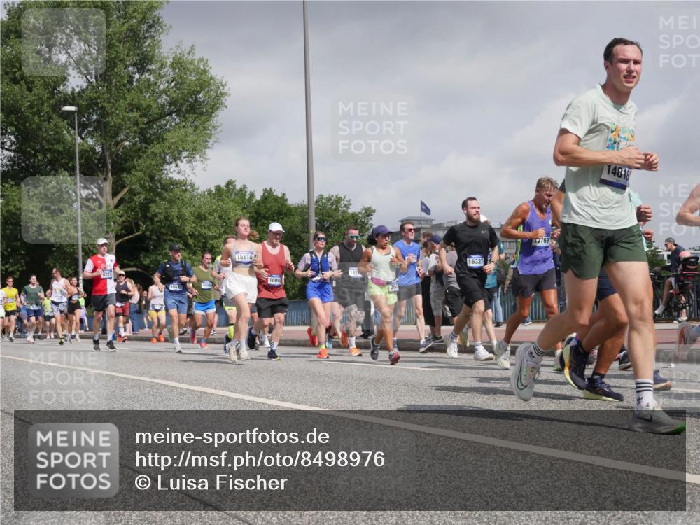 29.06.2025 - hella hamburg halbmarathon Luisa Fischer http://msf.ph/oto/8498976 29.06.2025 10:02:47 Kennedybrücke 15431, 16095, 15110, 10093, 152, 261, 16327, 17769, 14818, 1125, 1642, 1834, 2099, 2676, 2910, 4231, 5015, 5134, 5420, 6414, 6415, 6581, 6587, 7786, 8223, 8285, 8394, 8402, 8573, 10031, 10093 meine-sportfotos.de