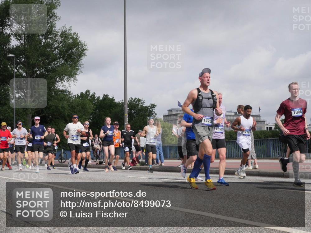 29.06.2025 - hella hamburg halbmarathon Luisa Fischer http://msf.ph/oto/8499073 29.06.2025 10:02:59 Kennedybrücke 15690, 4632, 992, 18112, 17160, 11158, 14750, 13589, 17784, 1006, 1006, 1180, 1334, 2099, 2348, 2677, 3112, 3177, 3861, 3898, 4796, 5341, 6082, 6084, 6202, 6260, 8394, 8402, 8520, 9611, 10031, 10044, 10788 meine-sportfotos.de