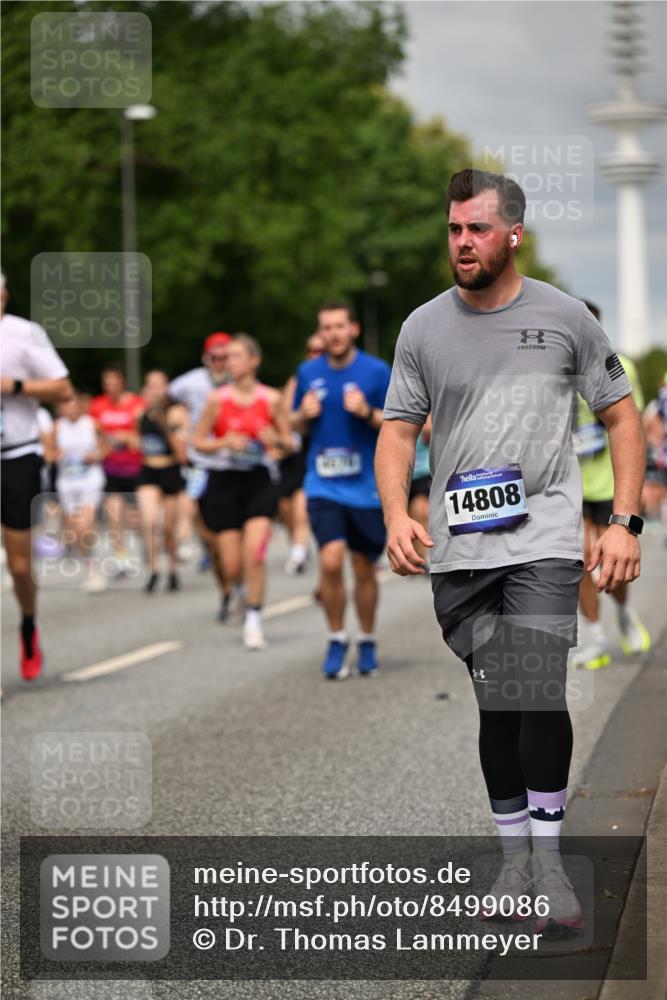 29.06.2025 - hella hamburg halbmarathon Dr. Thomas Lammeyer http://msf.ph/oto/8499086 29.06.2025 10:23:58 Kennedybrücke 1145, 2405, 2795, 2918, 2993, 2995, 3446, 3631, 3678, 4170, 4539, 4562, 4570, 4614, 4979, 5035, 5123, 5178, 5251, 5397, 5429, 5556, 5834, 5849, 5878, 6444, 6796, 6797, 6872, 6874, 6939, 7137, 7248, 7249, 7647, 7836, 7917, 8427, 8537, 8778, 10349, 10594, 10622, 10966, 11028, 11036, 11247 meine-sportfotos.de
