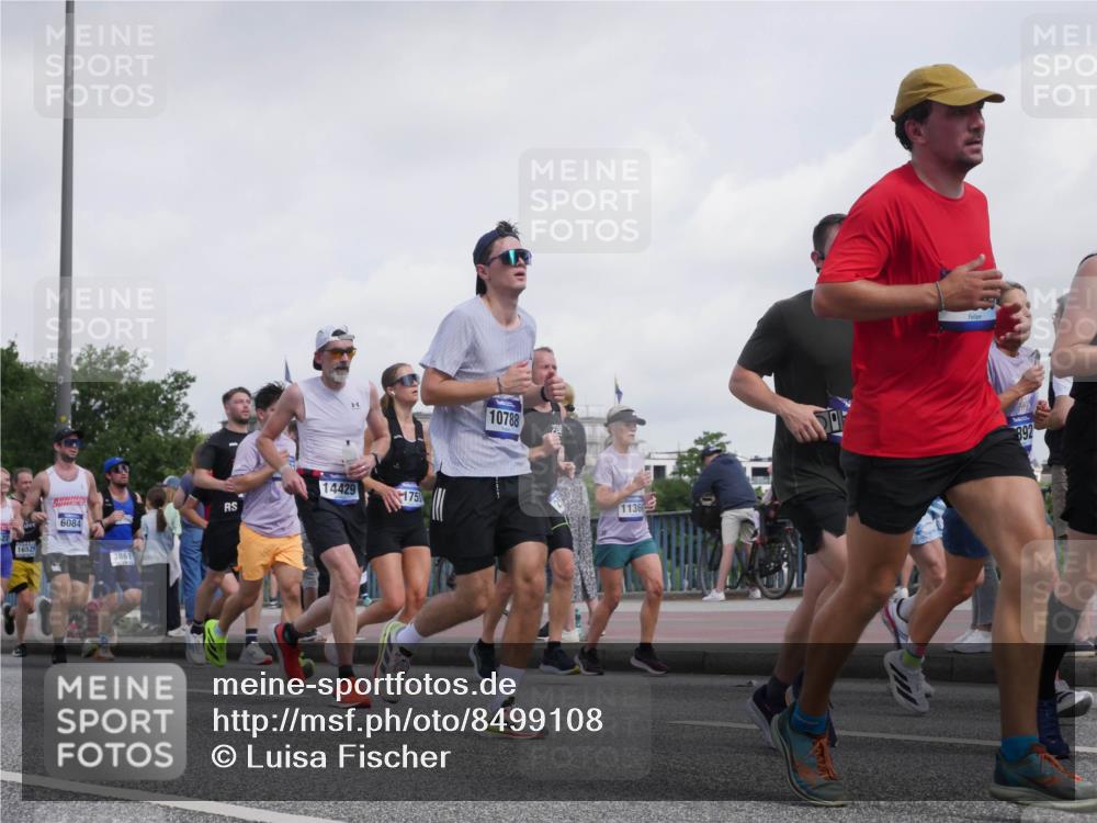 29.06.2025 - hella hamburg halbmarathon Luisa Fischer http://msf.ph/oto/8499108 29.06.2025 10:03:04 Kennedybrücke 6084, 16521, 16521, 3861, 14429, 175, 10788, 892, 1136, 1180, 1239, 1334, 2348, 2677, 3112, 3177, 3861, 3898, 4796, 5341, 5728, 6082, 6084, 6260, 6462, 7824, 8520, 8730, 9611, 10044, 10337, 10582, 10788 meine-sportfotos.de