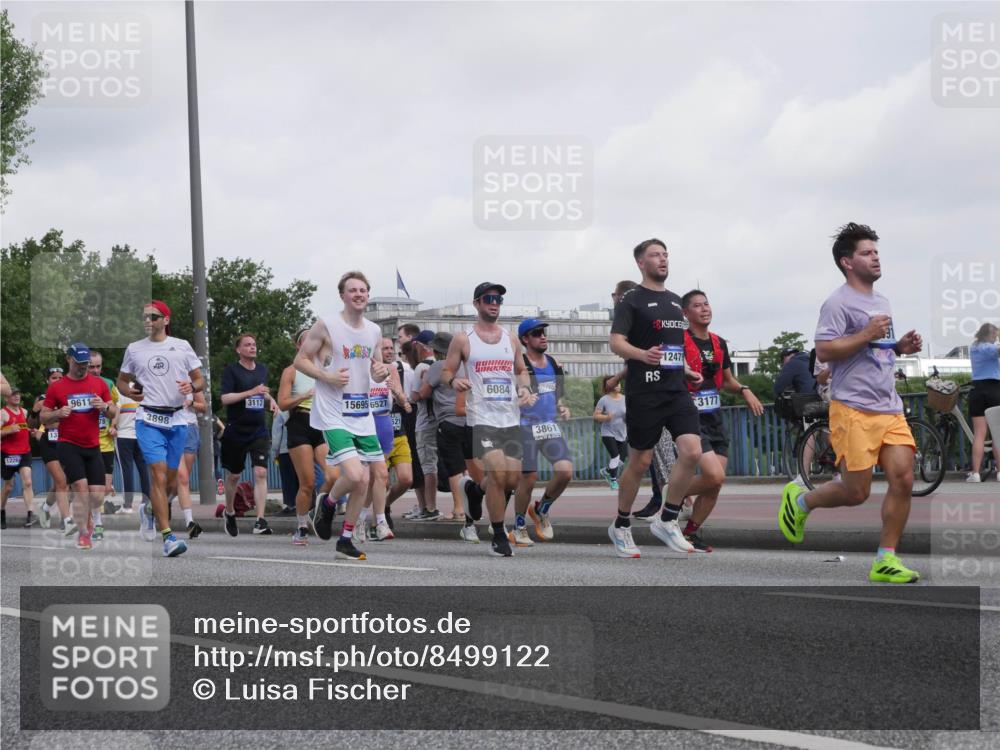 29.06.2025 - hella hamburg halbmarathon Luisa Fischer http://msf.ph/oto/8499122 29.06.2025 10:03:05 Kennedybrücke 1228, 13, 9611, 3898, 3112, 15695, 6527, 6084, 3861, 12479, 3177, 1180, 1239, 1334, 2348, 2677, 3112, 3177, 3861, 3898, 4796, 5341, 5728, 6082, 6084, 6260, 6462, 7824, 8531, 8730, 9611, 10044, 10337, 10582, 10788 meine-sportfotos.de
