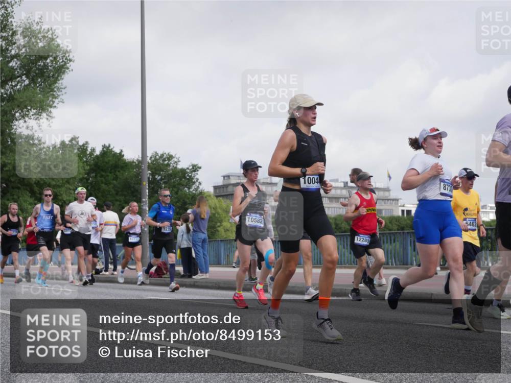 29.06.2025 - hella hamburg halbmarathon Luisa Fischer http://msf.ph/oto/8499153 29.06.2025 10:03:09 Kennedybrücke 10337, 1239, 10582, 1004, 12285, 8730, 5462, 1180, 1239, 1264, 2346, 2582, 2584, 3112, 3861, 3898, 4013, 4594, 4796, 5728, 6082, 6084, 6104, 6201, 6260, 6462, 6602, 7159, 7824, 8531, 8730, 9611, 10044, 10268, 10337, 10582 meine-sportfotos.de