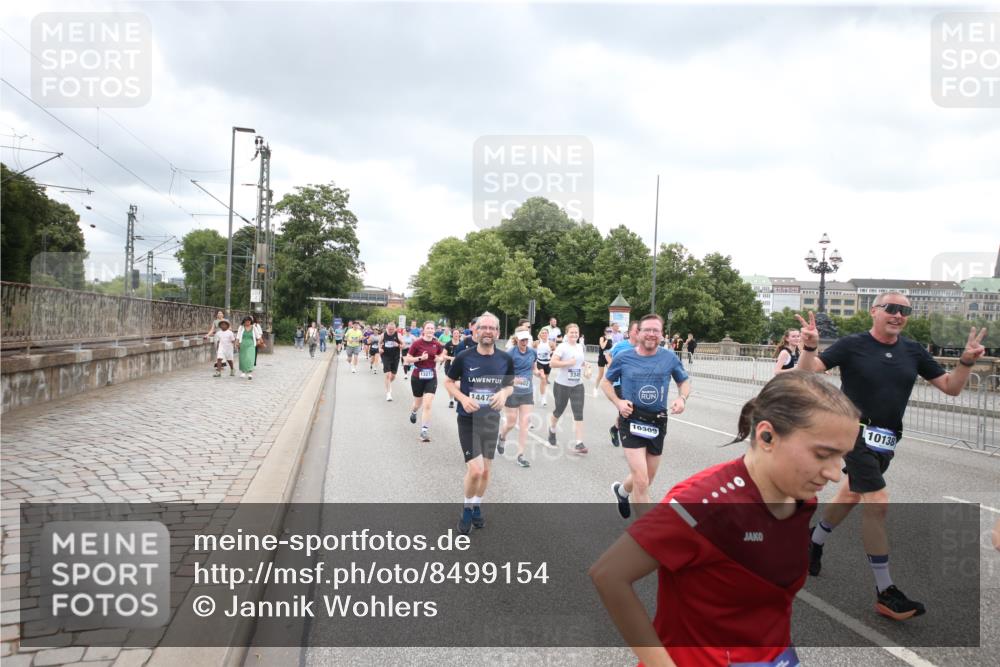 29.06.2025 - hella hamburg halbmarathon Jannik Wohlers http://msf.ph/oto/8499154 29.06.2025 10:56:29 Lombardsbrücke 1207, 2932, 3348, 3387, 3418, 3485, 3516, 3517, 4094, 4118, 4568, 4569, 5589, 5944, 6284, 6348, 6349, 7381, 7416, 7417, 7964, 8150, 8197, 9172, 9210, 9402, 9404, 9517, 9902, 9905, 10016, 10138, 10309, 10450, 10632, 11047, 12328, 12345, 12354, 12828, 12829, 12993, 13194, 13273, 13276, 13671, 13801, 13834, 14117, 14472, 15215, 15499, 15630, 15748, 15823 meine-sportfotos.de
