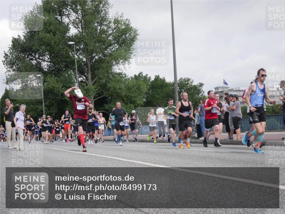 29.06.2025 - hella hamburg halbmarathon Luisa Fischer http://msf.ph/oto/8499173 29.06.2025 10:03:12 Kennedybrücke 5728, 8531, 78, 16261, 2346, 1239, 1264, 2159, 2346, 2447, 2582, 2584, 3112, 4013, 4594, 4796, 5728, 6104, 6201, 6260, 6462, 6602, 7159, 7824, 8531, 8730, 9611, 10044, 10268, 10337, 10582, 10587 meine-sportfotos.de